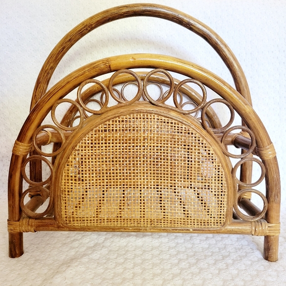 Vintage Wicker Rattan Bamboo Magazine Rack - Picture 9 of 9